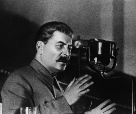 Cum arată LOCUL UNDE stau cei mai SÂNGEROŞI DICTATORI din ISTORIE. Lenin şi Stalin dau FIORI şi acum. Puţini AU CURAJ să ÎI PRIVEASCĂ în ochi. Imaginile care au IEŞIT ACUM la suprafaţă | GALERIE FOTO şi VIDEO