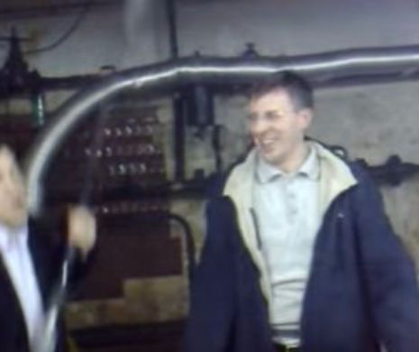 Edilul Chișinăului, surprins la o PETRECERE într-un GARAJ, stropită cu alcool: Este în garaj, într-o spălătorie, nu în localuri de lux. Suntem oameni, ne permitem să ne distrăm, uneori deochiat | VIDEO