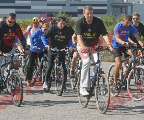 Klaus Iohannis a făcut celebră o bicicletă