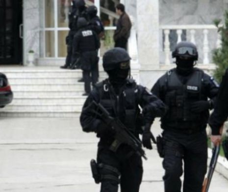 PERCHEZIŢII în Bucureşti şi în cinci judeţe. DESCINDERI ale poliţiştilor în locuinţele a 48 de persoane ACUZATE de EVAZIUNE FISCALĂ şi SPĂLARE DE BANI