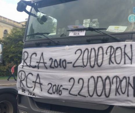 Transportatorii, nemulţumiţi de GRABA PARLAMENTARILOR de a adopta Legea RCA