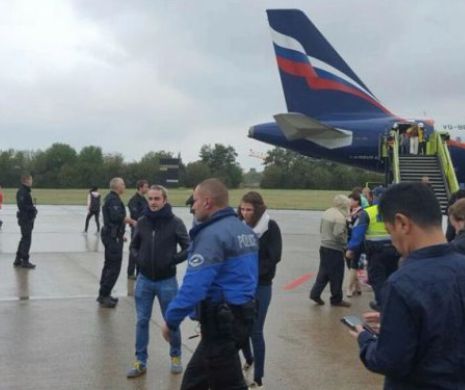 Amenințare cu BOMBĂ la GENEVA! Un avion a fost evacuat