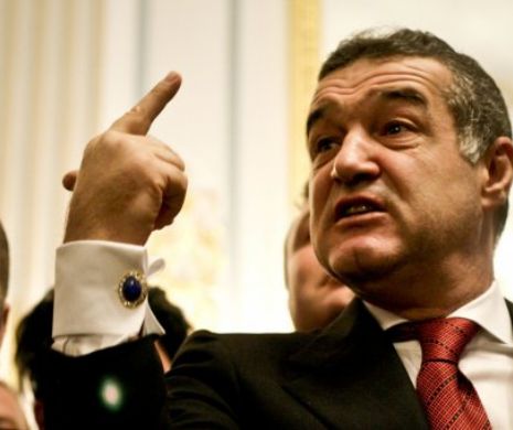 Becali aruncă BOMBA ANULUI: „Băsescu se urca în avion şi AVEA GEAMANTANELE PLINE” Dezvăluiri ÎN PREMIERĂ despre ginerele fostului preşedinte şi ATACURI DURE: „Este un CĂRUŢAŞ DE SFECLĂ, e la unghia mea mică”