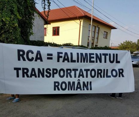 Ce RISCĂ România din cauza costului ridicat al poliţei RCA