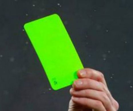 Cine este primul fotbalist din lume care a primit cartonaș verde | VIDEO