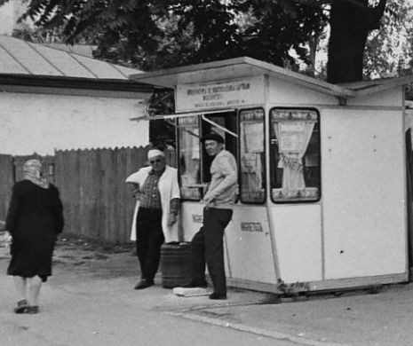 Comunismul scos din ARHIVELE FOTO ALE ROMÂNILOR. Imagini alb-negru şi color cu MOMENTE ISTORICE DIN ANII EPOCII DE AUR l Foto galerie