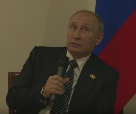 Putin a rămas pe întuneric în timp ce le spunea jurnaliştilor ruşi că sunt supravegheaţi de SUA. "Poate am zis ceva greşit"