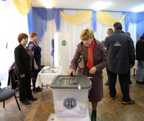 REPUBLICA MOLDOVA - ALEGERI PREZIDENŢIALE 2016. STOP VOT! RM şi-a ales preşedintele!