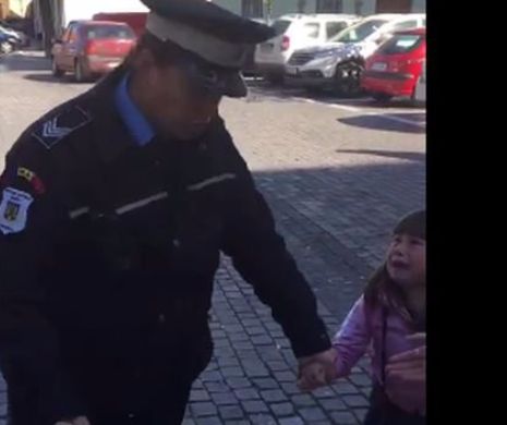 SCANDALOS. O poliţistă din Sibiu şi-a PIERDUT MINŢILE şi a AGRESAT o fetiţă de 7 ani. Imaginile AU REVOLTAT MII DE ROMÂNI | VIDEO ŞOCANT