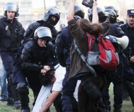 UNIRE: Violențele de la marșul unioniștilor de la București au ajuns în presa americană