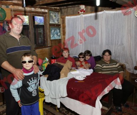 Familia cu şapte copii care locuieşte în câmp se va muta în casă nouă