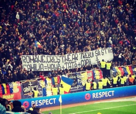 Mesaj  PENTRU Klaus Iohannis transmis de suporterii echipei naționale la meciul România - Polonia