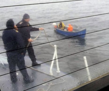 Pescari rătăciți din cauza ceții pe Marea Neagră, salvați de polițiștii de frontieră