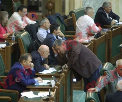 Peste 600 de foști parlamentari primesc pensii speciale de milioane de euro