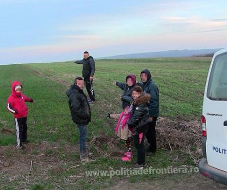 Şase migranţi irakieni şi patru călăuze bulgare, depistaţi de poliţiştii de frontieră constănţeni