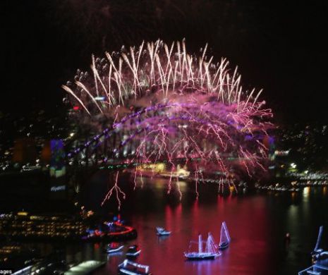 Australia a intrat în 2017; Imagini SPECTACULOASE cu focurile de artificii din Sydney