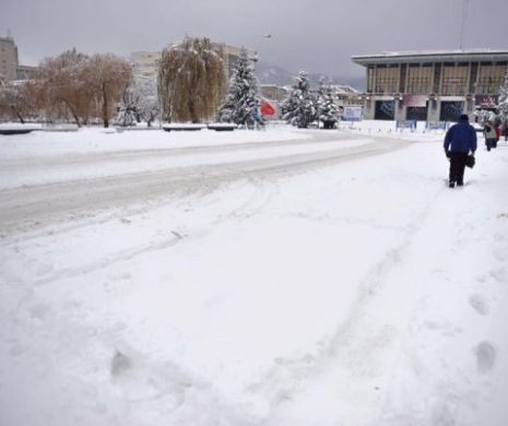 Baia Mare un oraș ”horror”, cucerit de zăpadă. Primarul ales Cătălin Cherecheș: de opt luni nu au încheiat un contract de deszăpezire
