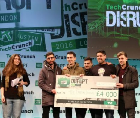Clujul a “hack-uit” Londra! Cinci tineri clujeni sunt câştigătorii Marelui Premiu la hackathon-ul din Londra