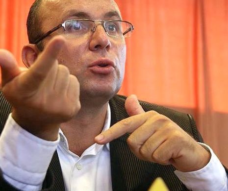 Cozmin Gușă aruncă BOMBA din CULISELE întâlnirii Iohannis – Tăriceanu. DOUĂ variante pentru postul de PREMIER, ambele din generația Ponta