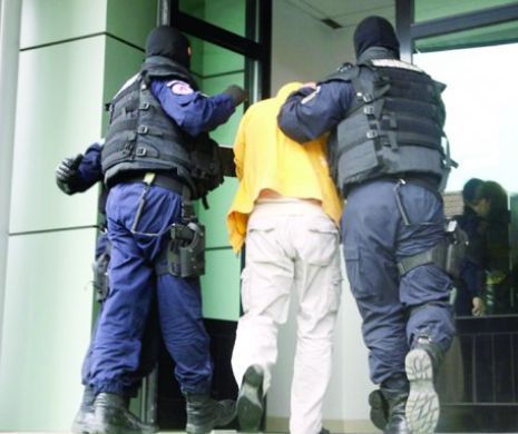 Craiovean căutat de autoritățile italiene pentru proxenetism, prins de poliţişti