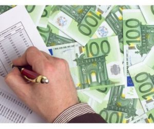 Economisirea, un lux în Republica Moldova: doar o persoană din patru reușește să pună bani deoparte. Ce recomandă specialiștii