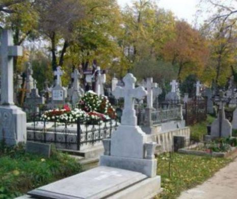 Sărbători în cătuşe. Un şef de la Cimitire, prins în flagrant în timp ce lua 1.000 de euro şpagă