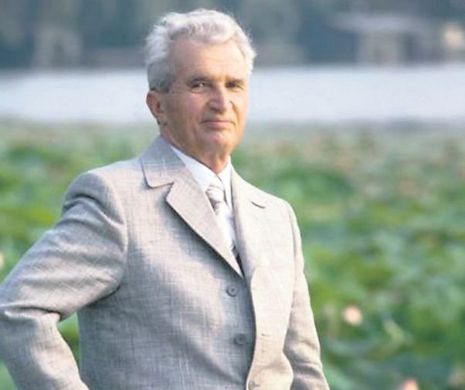 Acum 27 de ani, Nicolae Ceaușescu a pozat ca un manechin! | POVESTEA UNEI FOTOGRAFII