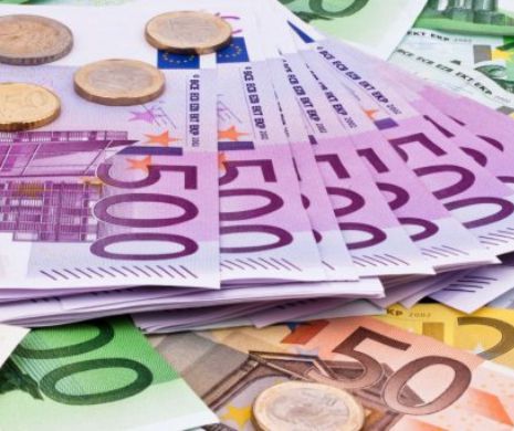 ASTĂZI se împlinesc 15 ani de la intrarea în circulație a monedei EURO