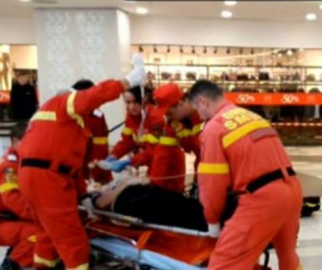 BREAKING NEWS: Tragedie într-un mall din Capitală. O femeie a murit după ce A CĂZUT DE LA ÎNĂLȚIME