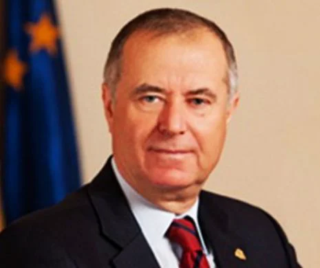 Cine este Pavel Năstase, noul ministru al Educaţiei. Este considerat cel mai bogat profesor universitar din România