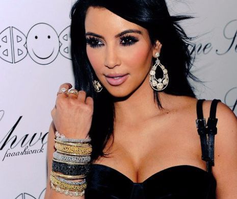 Concluzie: Kim Kardashian a fost JEFUITĂ de ROMÂNI, la Paris
