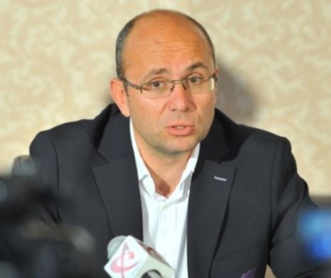 Cozmin Gușă critică numirea lui Teodor Meleșcanu în fruntea Ministerului de Externe. Avertizările consultantului politic ZGUDUIE ROMÂNIA