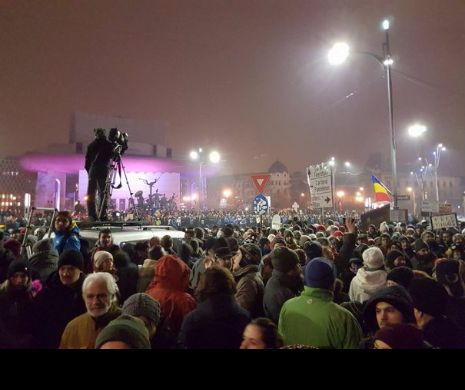 GALERIE FOTO Protestul de la București ia amploare