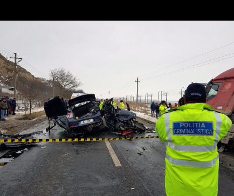 Grav accident rutier lângă Cernavodă. Doi morți, doi răniți, trei mașini avariate