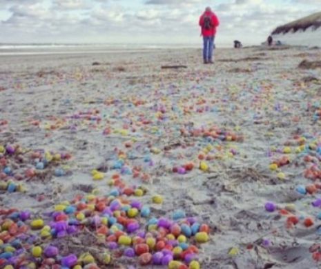 Incredibil! Mii de ouă Kinder, aduse de maree pe o plajă din Germania