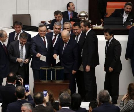 Noi puteri pentru Erdogan, dezbătute în Parlament