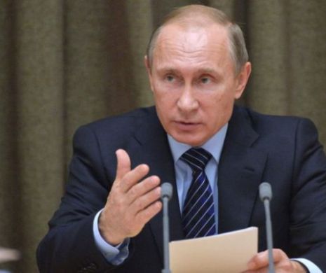 Vladimir Putin şi-a făcut cărţile! Ce documente semna liderul de la Kremlin chiar în timpul ceremoniei de învestire a lui Donald Trump