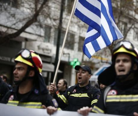 Ieșirea din zona euro, soluția pentru salvarea Greciei