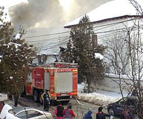 Incendiu grav la muzeul etnografic din Sângeru, Prahova
