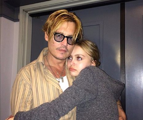Lovitură grea pentru Johnny Depp! Fiica lui, Lily-Rose suferă de o boală gravă