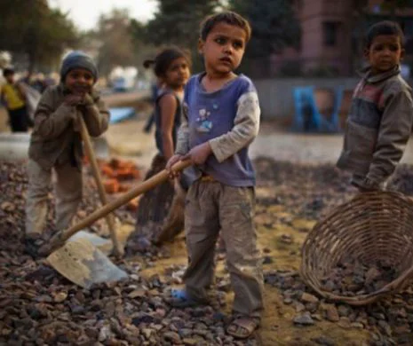 Milioane de copii transformaţi în sclavi şi exploataţi fără milă de către adulţi