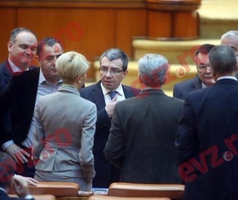 MOŢIUNEA DE CENZURĂ depusă de PNL şi USR împotriva Guvernului Grindeanu va fi citită în plenul comun al Parlamentului