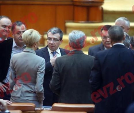 PNL acuză PSD de SABOTAREA discursului lui Iohannis în Parlament