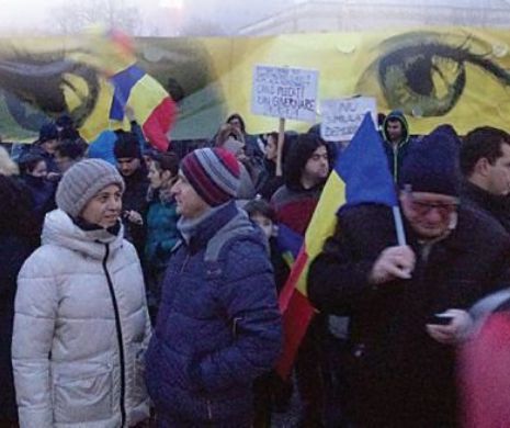 Proteste - ziua a VI-a.  „Ați reușit, ne-ați unit. Acum stăm cu ochii pe voi!” | Proteste anti-Guvern
