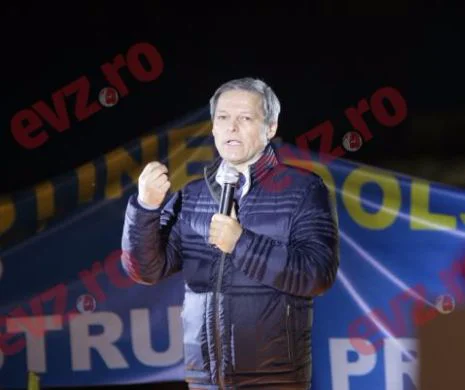 După ce i-au reproșat că vrea pe tavă șefia PNL, acum liberalii contestă CAPACITĂȚILE lui Cioloș