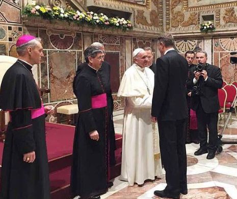 Iohannis: „I-am reiterat invitaţia mea de a VIZITA România Papei Francisc. A părut foarte INTERESAT!”