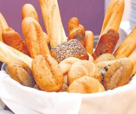 Lovitură dură la buzunarele românilor A crescut costul mâncării. Vezi cu cât a crescut prețul pâinii