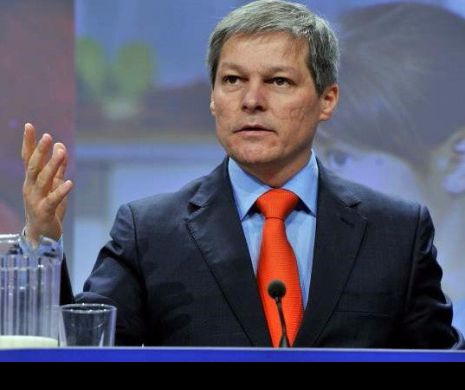 METODA INEDITĂ prin care USR l-a invitat pe Cioloș în partid