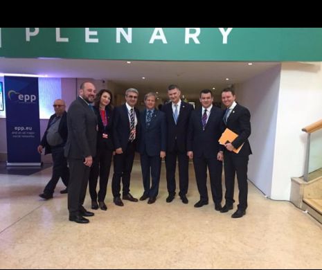 PMP l-a agățat pe Cioloș în Malta