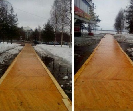 Ruşii din Siberia au parchetat trotuarele în aşteptarea lui Putin